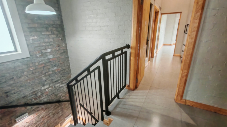 3 Bedroom Property for Sale in Highlands Western Cape